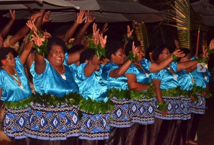 singing at fiji night Tavarua Island resort FIji