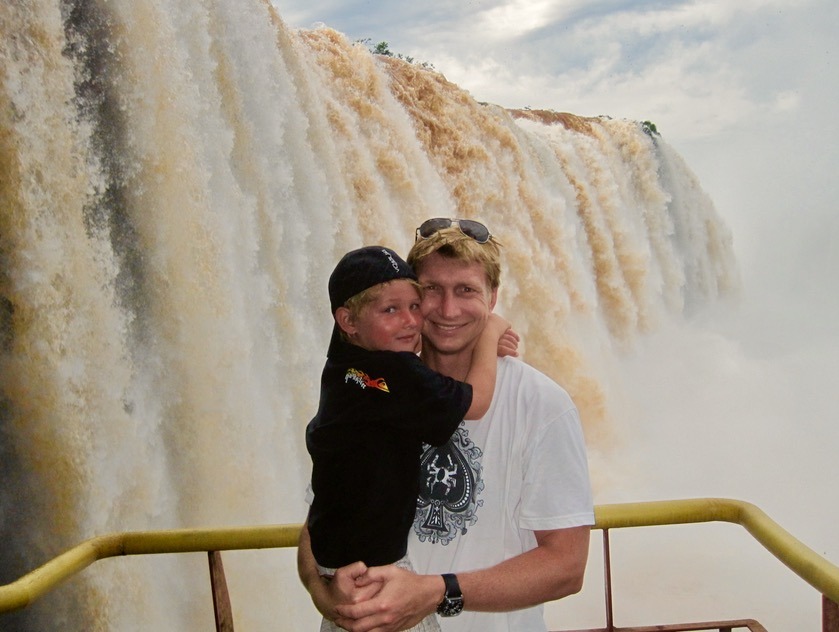 Iguazu Falls in Brazil and Argentina with kids argentinian side