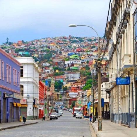 Valparaiso Chile street art walking