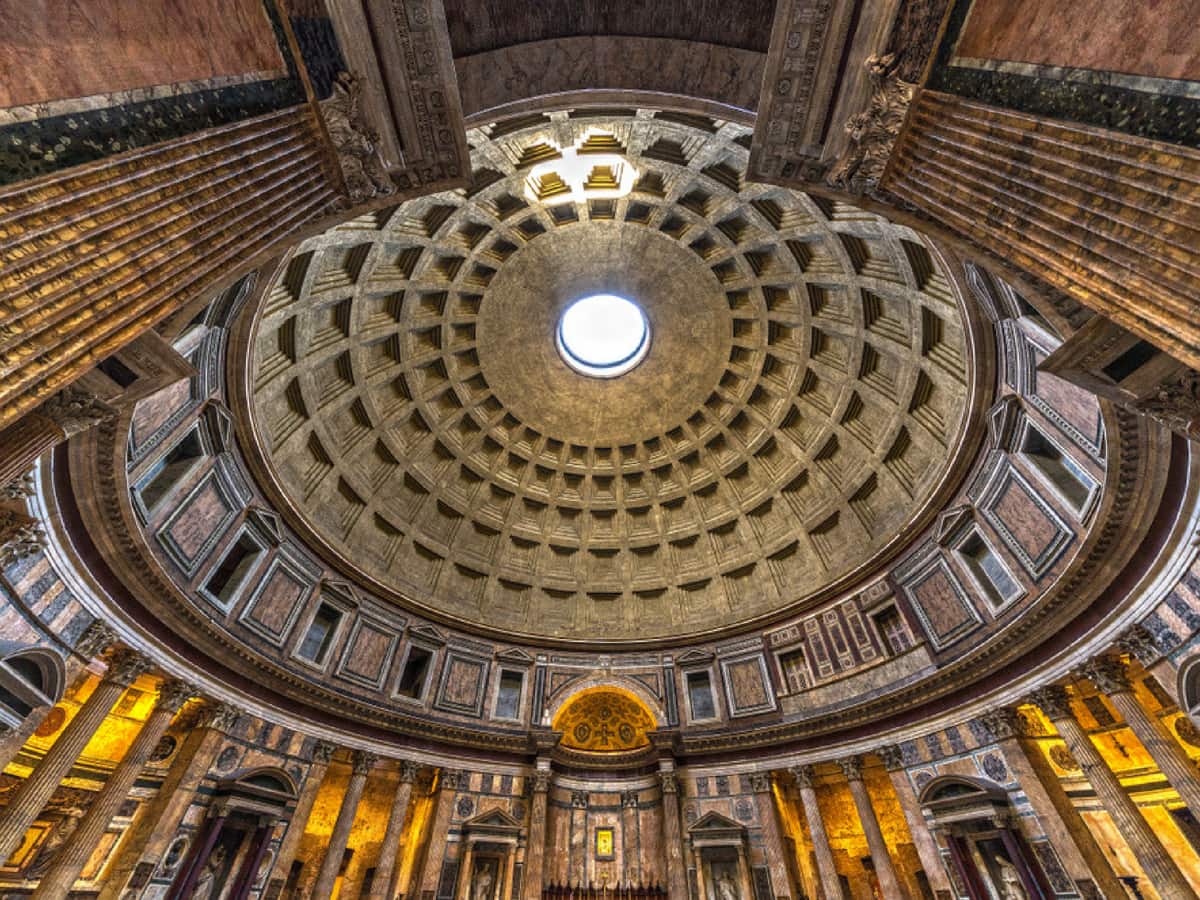 visit the pantheon in rome
