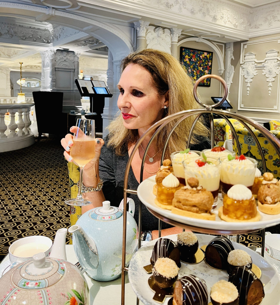 Afternoon Tea at Bergdorf Goodman - Happily Pink