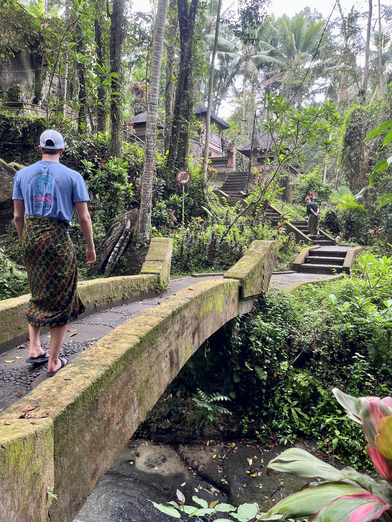 visit the temples in ubud, bali