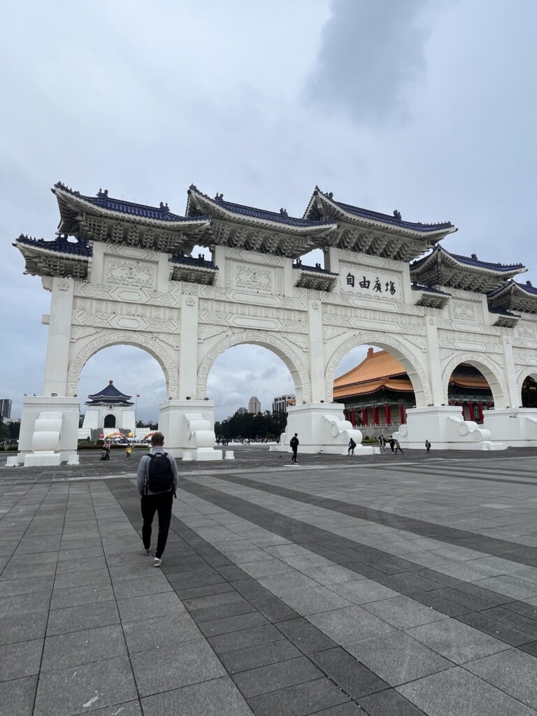 Explore the National Chiang Kai-Shek Memorial Hall with a 15 hour layover in Taipei