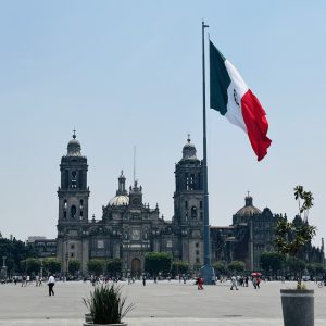 Visit zocolo square when you have 3 days in mexico city