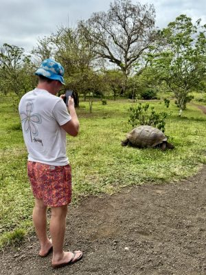 santa cruz highlands tour on your own - how to do it with my ecuador travel guide