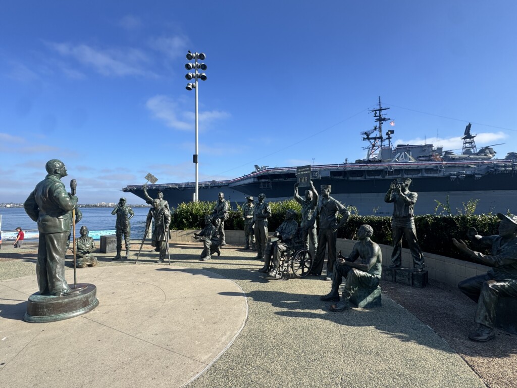walk around the harbor of San Diego